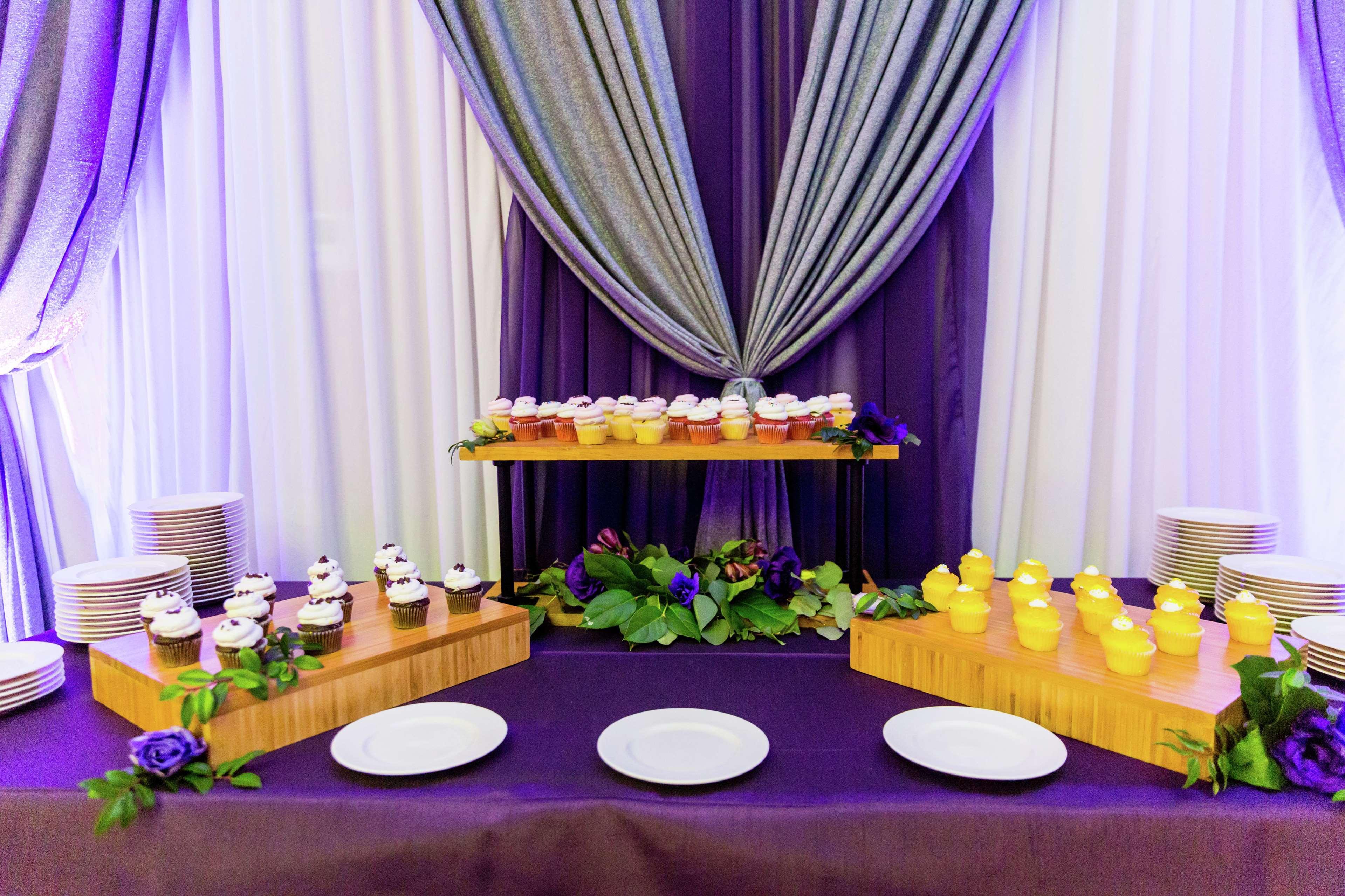 Doubletree By Hilton Hotel Pomona