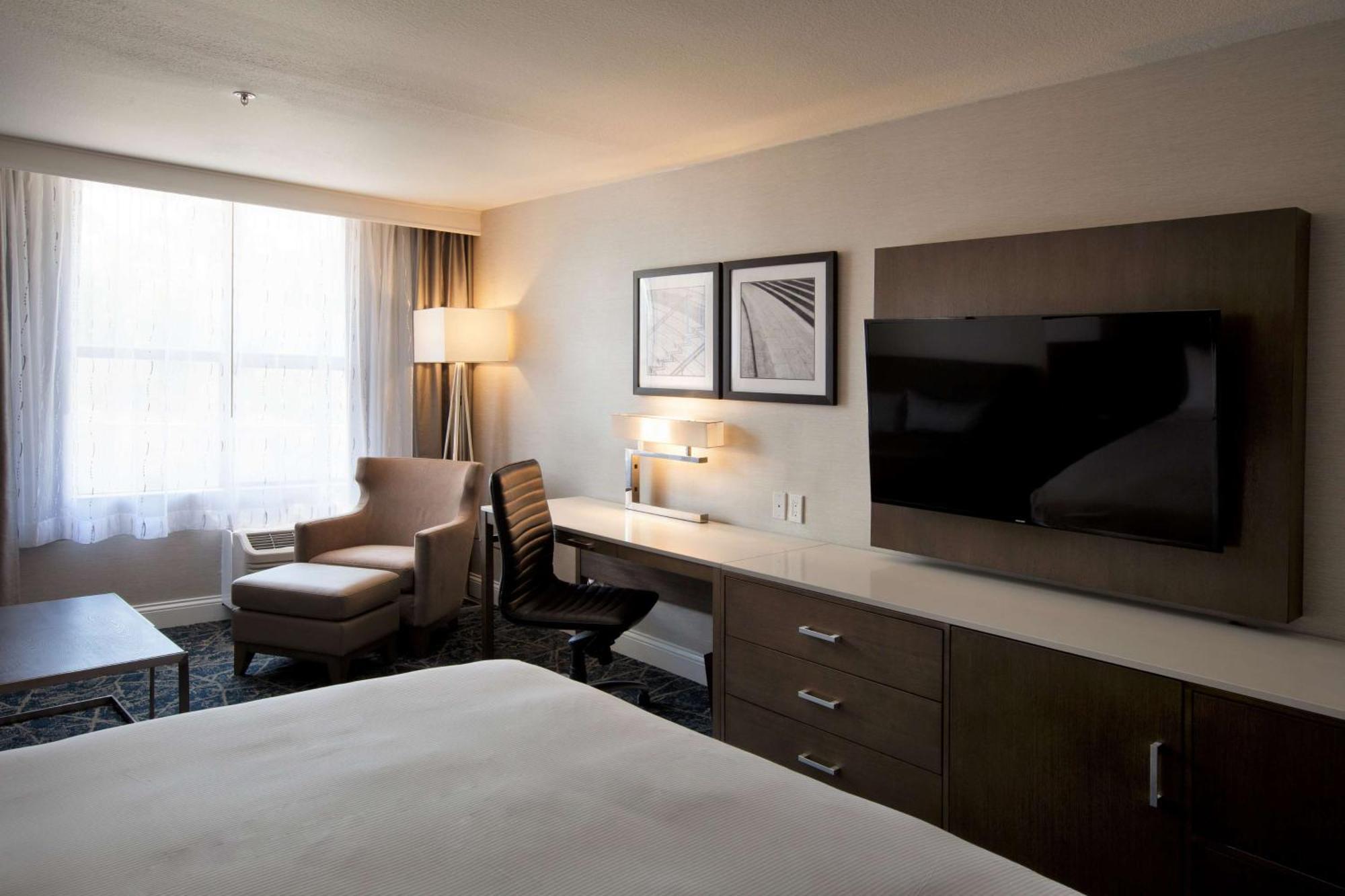 Hotel Doubletree By Hilton Pomona