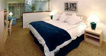 Doubletree By Hilton Hotel Pomona